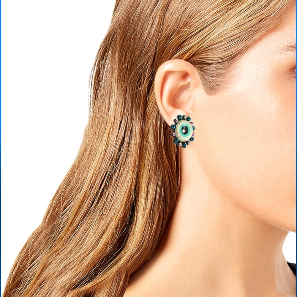 Betsey Johnson Eyeball button earrings! NWT - Picture 4 of 12